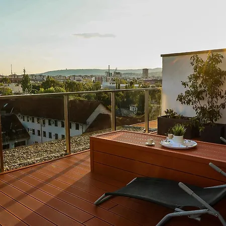 Sunset Towers Apartament *